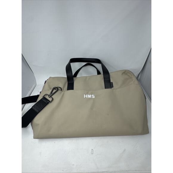 Away Handbags - Away The Overnight Duffle Bag in Cream Beige 19.5”x13”x7.5” Carry-On GUC